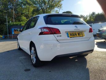 Peugeot 308 Active Hdi / Manual / Diesel / Full History / Hatchback / White 