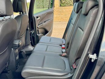 Vauxhall Zafira Tourer 2.0 Cdti Elite Mpv 2