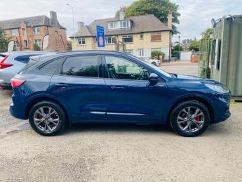 Ford Kuga 2.5 Duratec 14.4kwh St-line Edition AUTOMATIC FSH 2.5