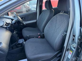 Toyota Yaris Tr Vvt-i Semi-auto 1.3