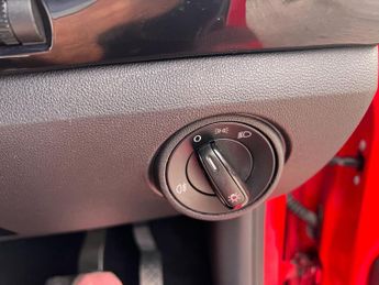 Volkswagen Up! Move Up! Auto 1