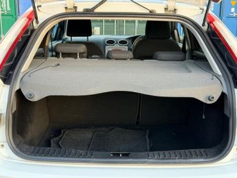 Ford Focus Zetec 100 Auto 1.6