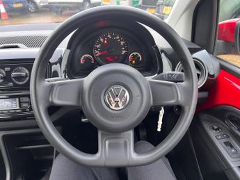 Volkswagen Up! High Up Auto 1