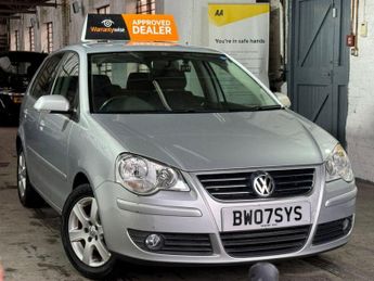 Volkswagen Polo 1.6 PETROL AUTOMATIC 1.6