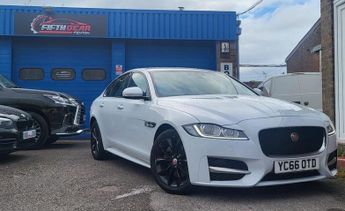 Jaguar XF D R-sport 2