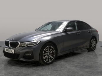 BMW 330 2.0 330e 12kWh M Sport Plug-in (292 ps) - SAT NAV - AUTO PARK