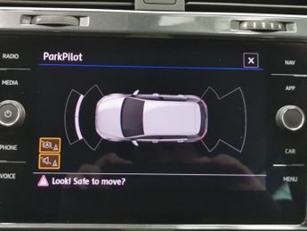 Volkswagen E-golf 35.8kWh e-Golf (136 ps) - DAB - USB AUDIO - SPLIT FOLDING REAR S