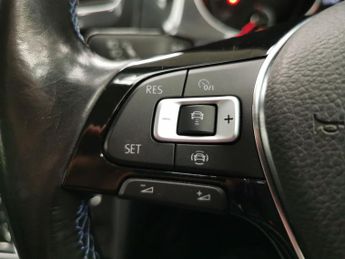 Volkswagen E-golf 35.8kWh e-Golf (136 ps) - DAB - USB AUDIO - SPLIT FOLDING REAR S