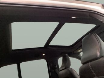 Volvo XC40 P8 78kWh First Edition AWD (408 ps) - AUTO PARK - LED - HEATED S