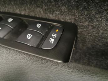 Volvo XC40 P8 78kWh First Edition AWD (408 ps) - AUTO PARK - LED - HEATED S