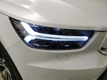 Volvo XC40 P8 78kWh First Edition AWD (408 ps) - AUTO PARK - LED - HEATED S