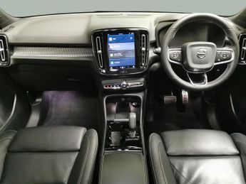 Volvo XC40 P8 78kWh First Edition AWD (408 ps) - AUTO PARK - LED - HEATED S