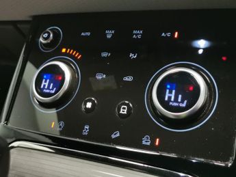 Land Rover Range Rover Evoque 2.0 D150 R-Dynamic S 4WD (150 ps) - NAV - LEATHER - ELECTRIC SEA