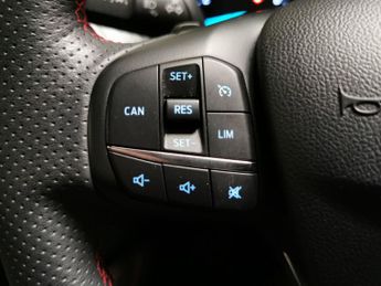 Ford Focus 1.0T EcoBoost ST-Line X (125 ps) - FORD SYNC3 - BLUETOOTH - PADD
