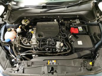 Ford Focus 1.0T EcoBoost ST-Line X (125 ps) - BLUETOOTH - PADDLE SHIFT - PA