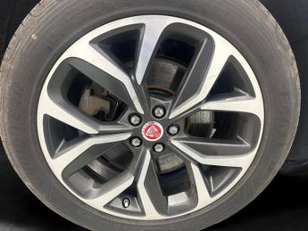 Jaguar I-PACE 400 90kWh HSE 4WD (400 ps) - LED - MERIDIAN AUDIO - NAV