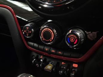 Mini Countryman 1.5 10kWh Cooper SE Sport Plug-in ALL4 (224 ps) - CARPLAY - NAV