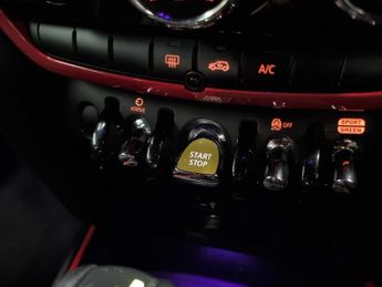 Mini Countryman 1.5 10kWh Cooper SE Sport Plug-in ALL4 (224 ps) - CARPLAY - NAV