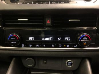 Nissan Qashqai 1.3 DIG-T MHEV Premiere Edition XTRON (158 ps) - 360 CAM - LED