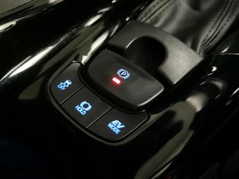 Toyota C-HR 1.8 VVT-h GPF Design CVT (122 ps) - HEATED SEATS - BLIND SPOT AS