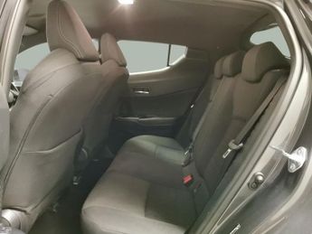 Toyota C-HR 1.8 VVT-h GPF Design CVT (122 ps) - HEATED SEATS - BLIND SPOT AS