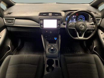 Nissan Leaf 40kWh Acenta (150 ps) - AIR CON - KEYLESS START - DAB