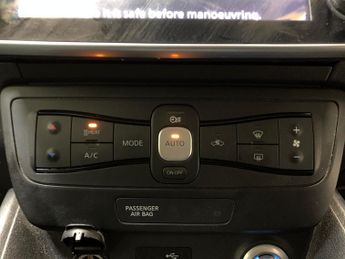 Nissan Leaf 40kWh Acenta (150 ps) - AIR CON - KEYLESS START - DAB