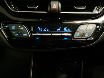 Toyota C-HR 1.8 VVT-h GPF Design CVT (122 ps) - HEATED SEATS - BLIND SPOT AS