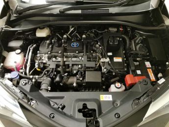 Toyota C-HR 1.8 VVT-h GPF Design CVT (122 ps) - HEATED SEATS - BLIND SPOT AS