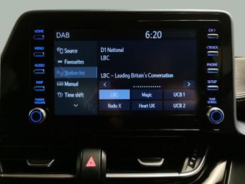 Toyota C-HR 1.8 VVT-h GPF Design CVT (122 ps) - HEATED SEATS - BLIND SPOT AS