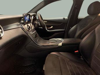 Mercedes-Benz GLC 2.0 GLC220d AMG Line G-Tronic+ 4MATIC (194 ps) - HEATED LEATHER