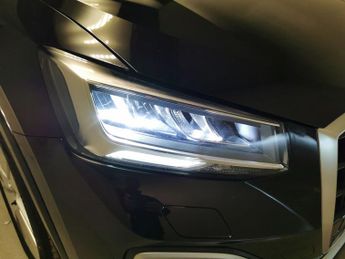Audi Q2 1.5 TFSI CoD 35 S line S Tronic (150 ps) - CRUISE - DRIVING MODE