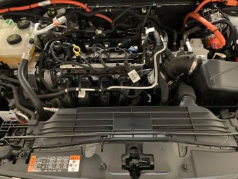 Ford Kuga 2.5 EcoBoost Duratec 14.4kWh ST-Line Plug-in CVT (225 ps) - PARK