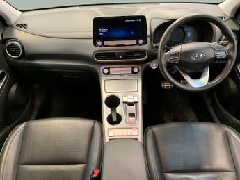 Hyundai KONA 64kWh Premium SE (7kW Charger) (204 ps) - LED - REVERSE CAM - NA