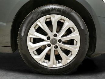 Audi A4 Avant 2.0 TDI 30 Technik S Tronic (136 ps) - BLUETOOTH - DRIVING MODES