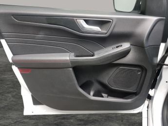 Ford Kuga 2.5 EcoBoost Duratec 14.4kWh ST-Line Plug-in CVT (225 ps) - AUTO