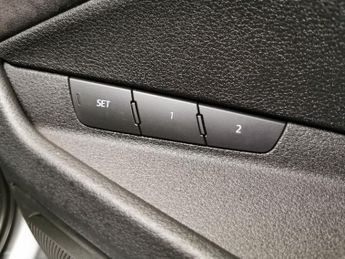 Audi e-tron 55 S line Sportback quattro 95kWh (408 ps) - MMI NAV PLUS - LED