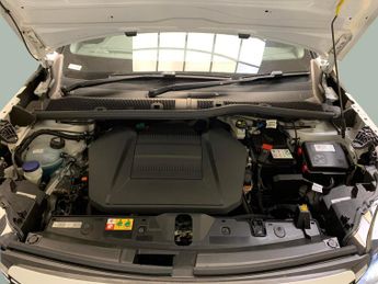 Peugeot E-2008 50kWh GT Premium (136 ps) - REVERSE CAM - ALCANTARA - NAV