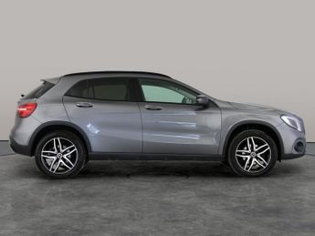 Mercedes-Benz GLA 1.6 GLA180 GPF Urban Edition 7G-DCT (122 ps) - KEYLESS-GO - BLUE