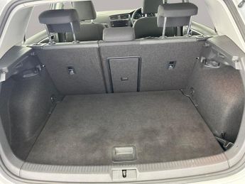 Volkswagen E-golf 35.8kWh e-Golf (136 ps) - CLIMATE CONTROL - DAB - USB AUDIO