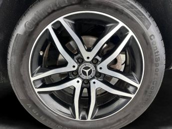 Mercedes-Benz GLA 1.6 GLA180 GPF Urban Edition 7G-DCT (122 ps) - KEYLESS-GO - BLUE