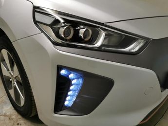 Hyundai Ioniq 28kWh Premium (120 ps) - REVERSE CAM - NAV - HEATED SEATS
