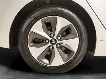 Hyundai Ioniq 28kWh Premium (120 ps) - REVERSE CAM - NAV - HEATED SEATS