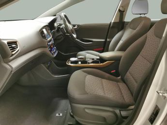 Hyundai Ioniq 28kWh Premium (120 ps) - REVERSE CAM - NAV - HEATED SEATS
