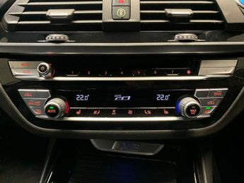 BMW iX3 80kWh Premier Edition (286 ps) - LEATHER - NAV - HEATED SEATS
