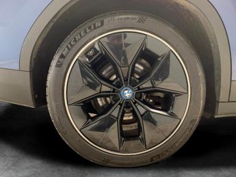 BMW iX3 80kWh Premier Edition (286 ps) - LEATHER - NAV - HEATED SEATS