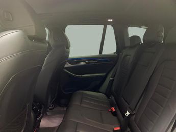 BMW iX3 80kWh Premier Edition (286 ps) - LEATHER - NAV - HEATED SEATS