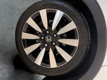 Honda Civic 1.8 i-VTEC SE Plus Tourer (142 ps) - REVERSE CAM - NAV - BLUETOO