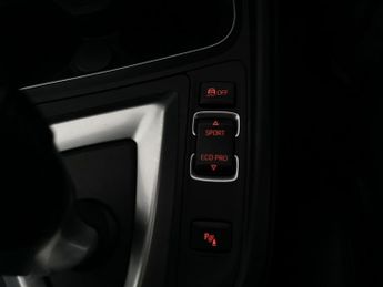 BMW 3 Series 2.0 330e 7.6kWh M Sport Plug-in (252 ps) - AUTO PARK - LED
