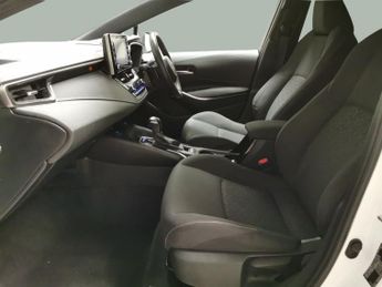 Toyota Corolla 2.0 VVT-h Design Touring Sports CVT (184 ps) - AUTO PARK - LED
